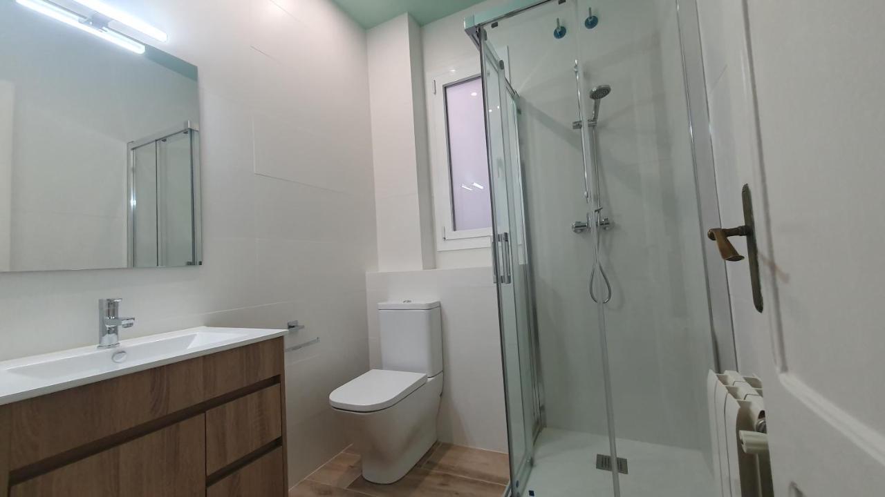 Apartamento Nuevo En Terrassa Centro Exterior foto